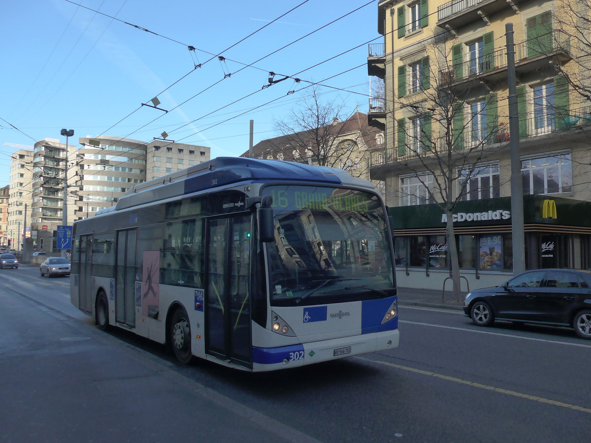 (187'171) - TL Lausanne - Nr. 302/VD 566'782 - Van Hool am 23. Dezember 2017 in Lausanne, Chauderon