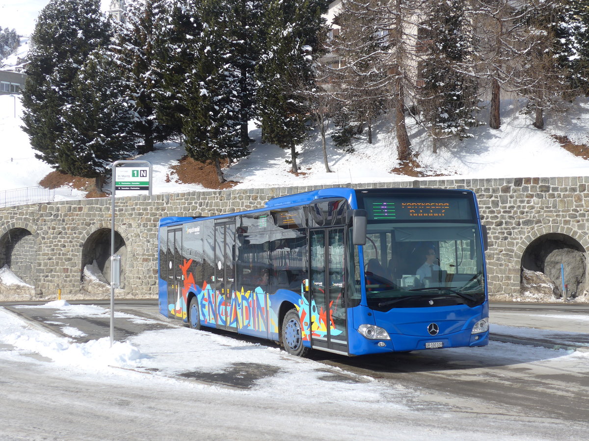 (188'117) - SBC Chur - Nr. 109/GR 100'109 - Mercedes am 3. Februar 2018 beim Bahnhof St. Moritz