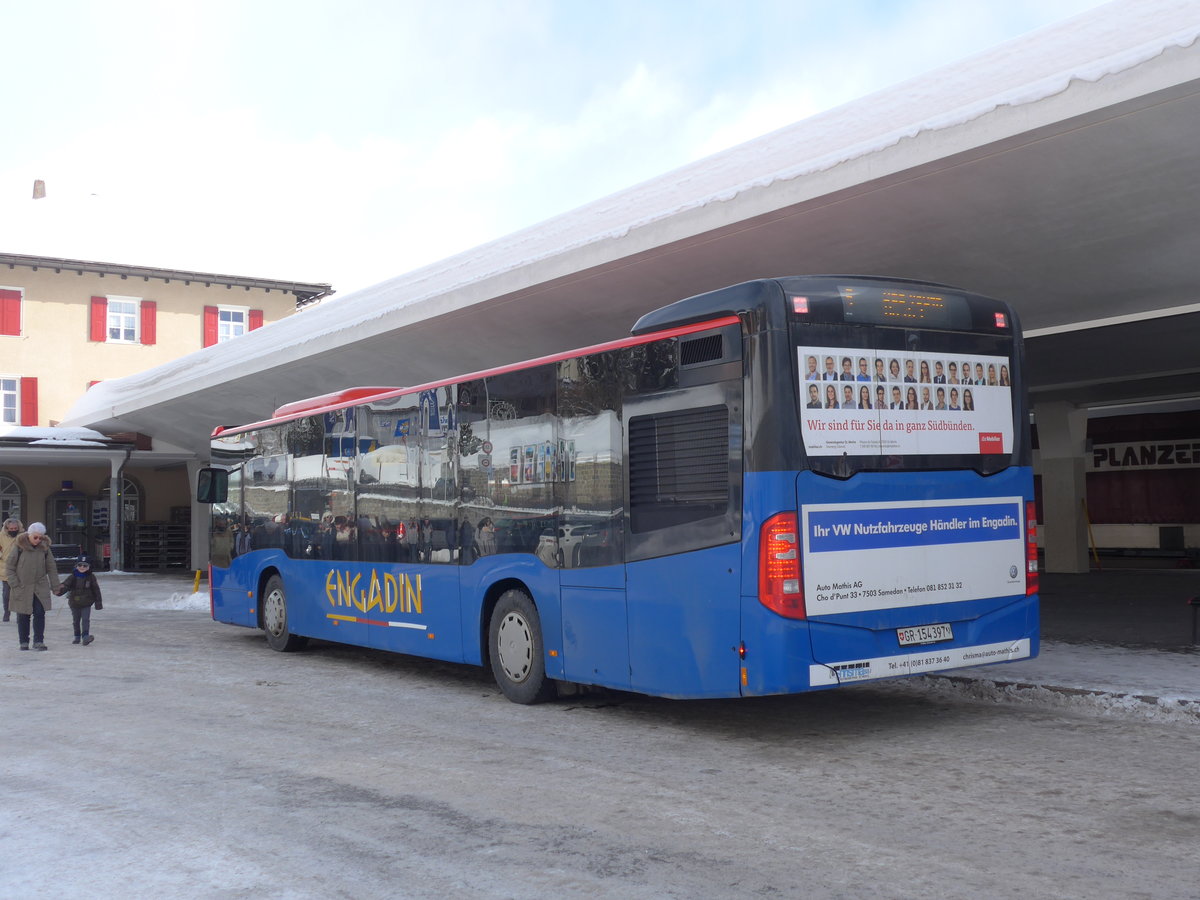 (188'120) - Chrisma, St. Moritz - GR 154'397 - Mercedes am 3. Februar 2018 beim Bahnhof St. Moritz