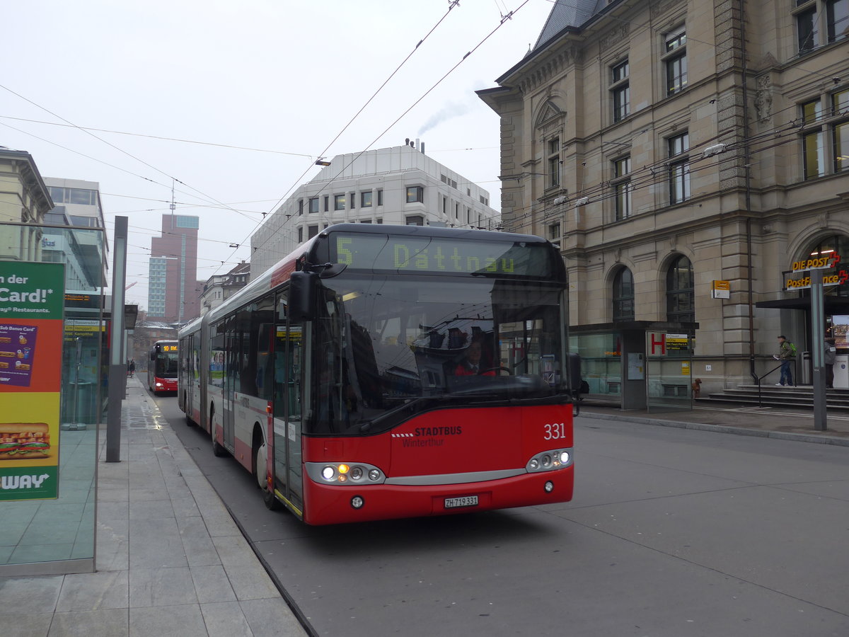 (188'349) - SW Winterthur - Nr. 331/ZH 719'331 - Solaris am 8. Februar 2018 beim Hauptbahnhof Winterthur