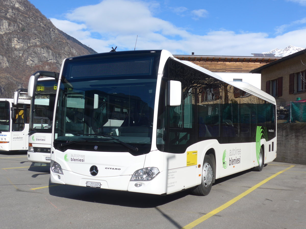 (188'585) - ABl Biasca - Nr. 15/TI 231'015 - Mercedes am 14. Februar 2018 in Biasca, Garage