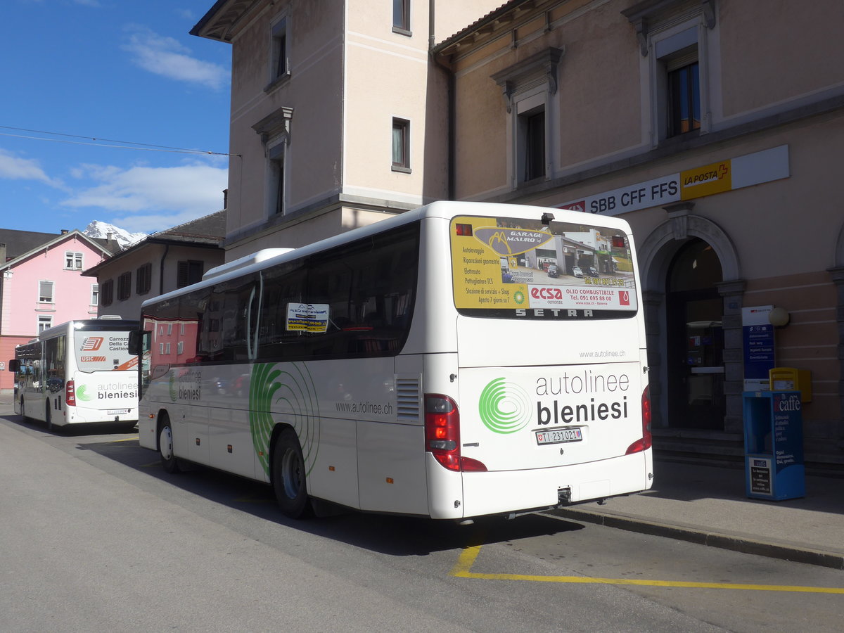 (188'592) - ABl Biasca - Nr. 21/TI 231'021 - Setra am 14. Februar 2018 beim Bahnhof Biasca