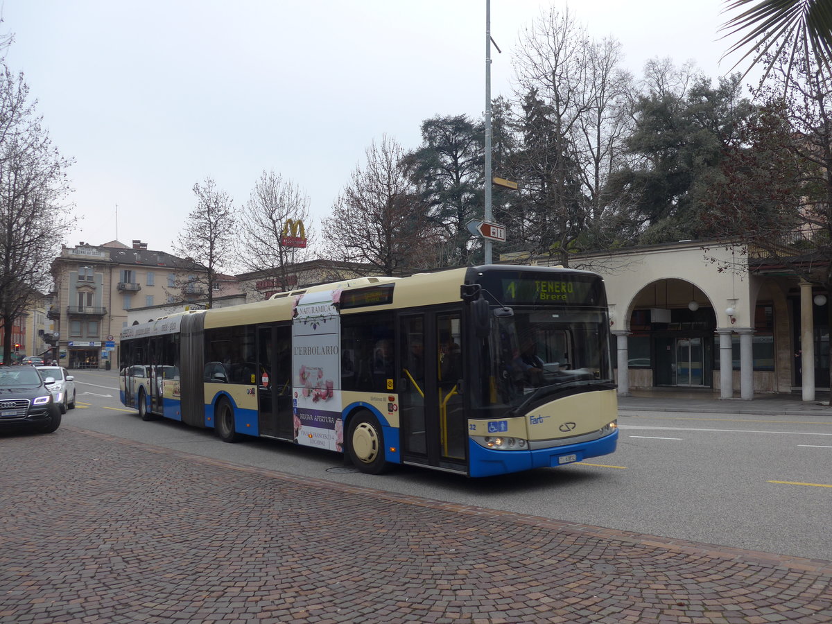 (188'840) - FART Locarno - Nr. 32/TI 63'832 - Solaris am 17. Februar 2018 beim Bahnhof Locarno