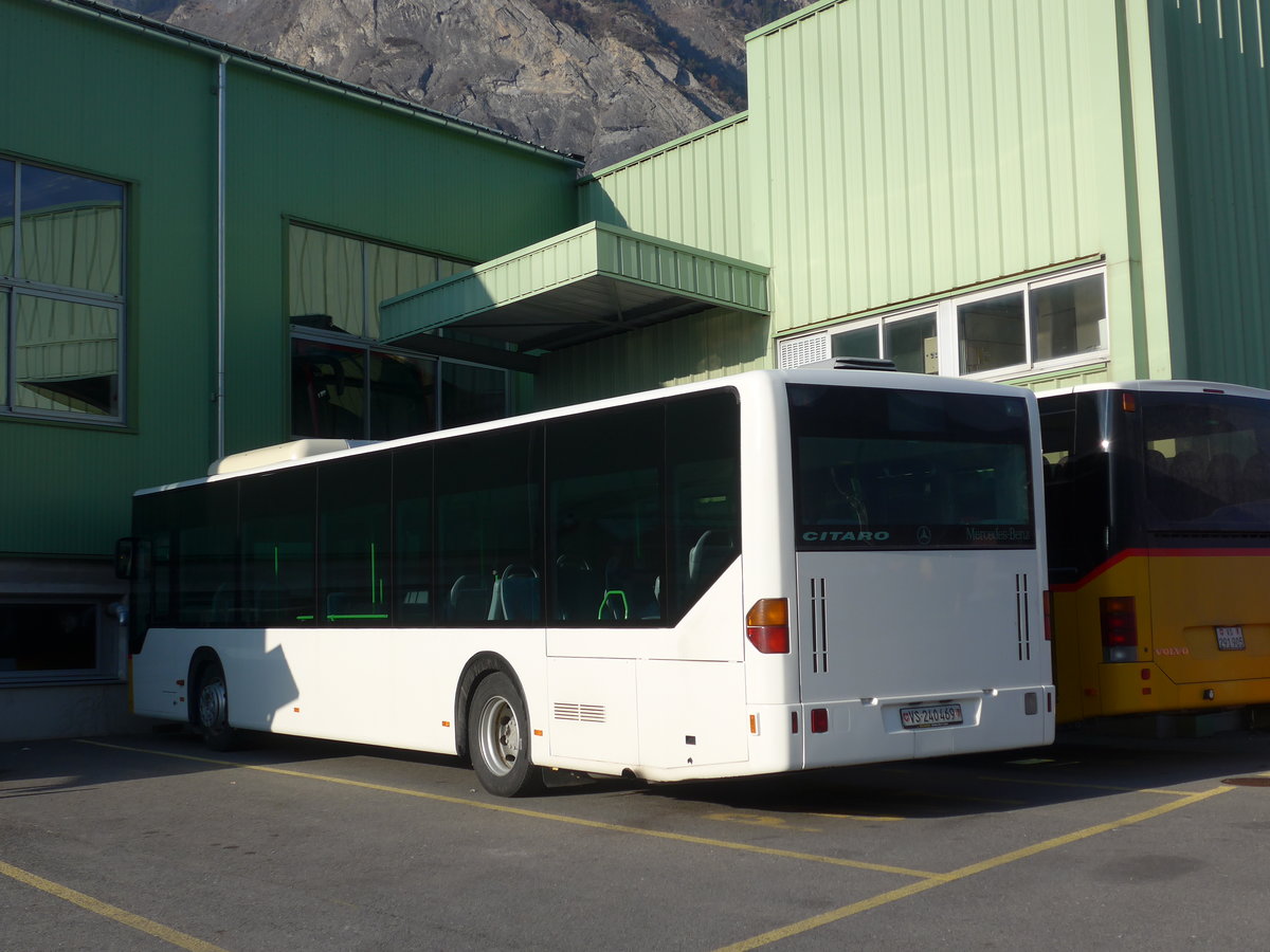 (188'922) - Buchard, Leytron - Nr. 61/VS 240'469 - Mercedes (ex TPM Morges Nr. 60; ex TPL Lugano Nr. 3) am 18. Februar 2018 in Leytron, Garage