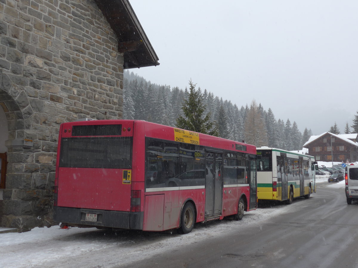 (188'987) - Tlmorgins, Morgins - VS 410'452 - MAN/Berkhof (ex Dysli, Bern Nr. 467; ex Bernmobil, Bern Nr. 452) am 3. Mrz 2018 in Morgins, Place d'Eglise