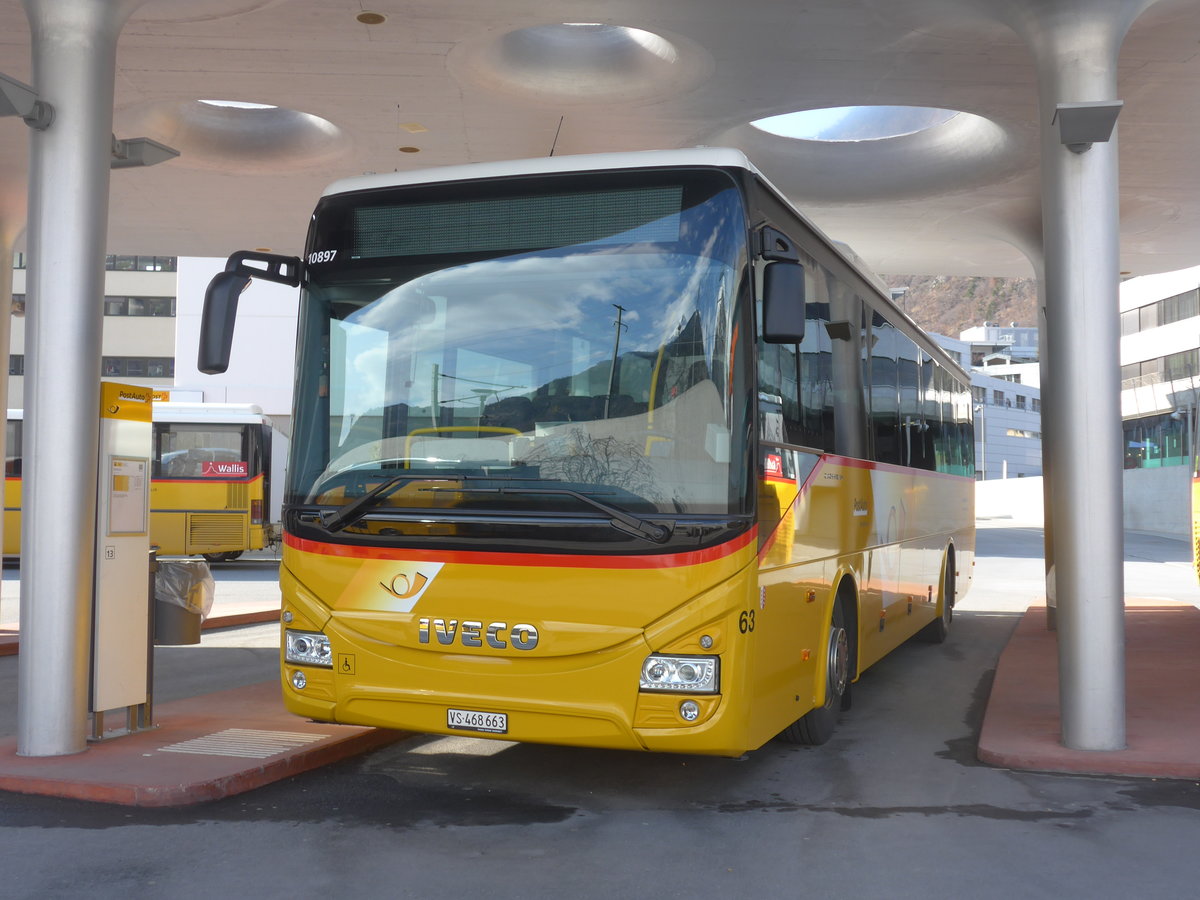 (189'702) - Zerzuben, Visp-Eyholz - Nr. 63/VS 468'663 - Iveco am 30. Mrz 2018 beim Bahnhof Visp