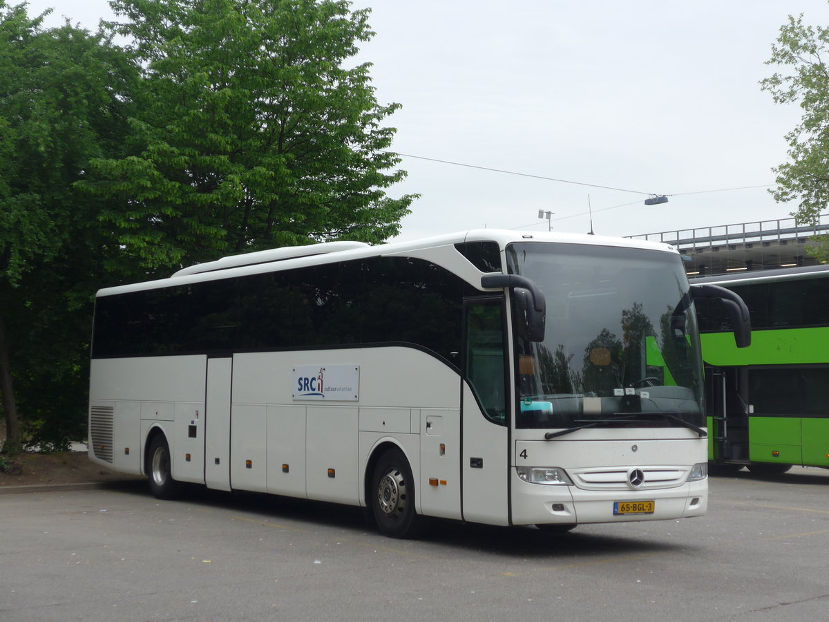 (192'308) - Aus Holland: Lanting, Hoogeveen - Nr. 4/65-BGL-3 - Mercedes am 3. Mai 2018 in Zrich, Sihlquai