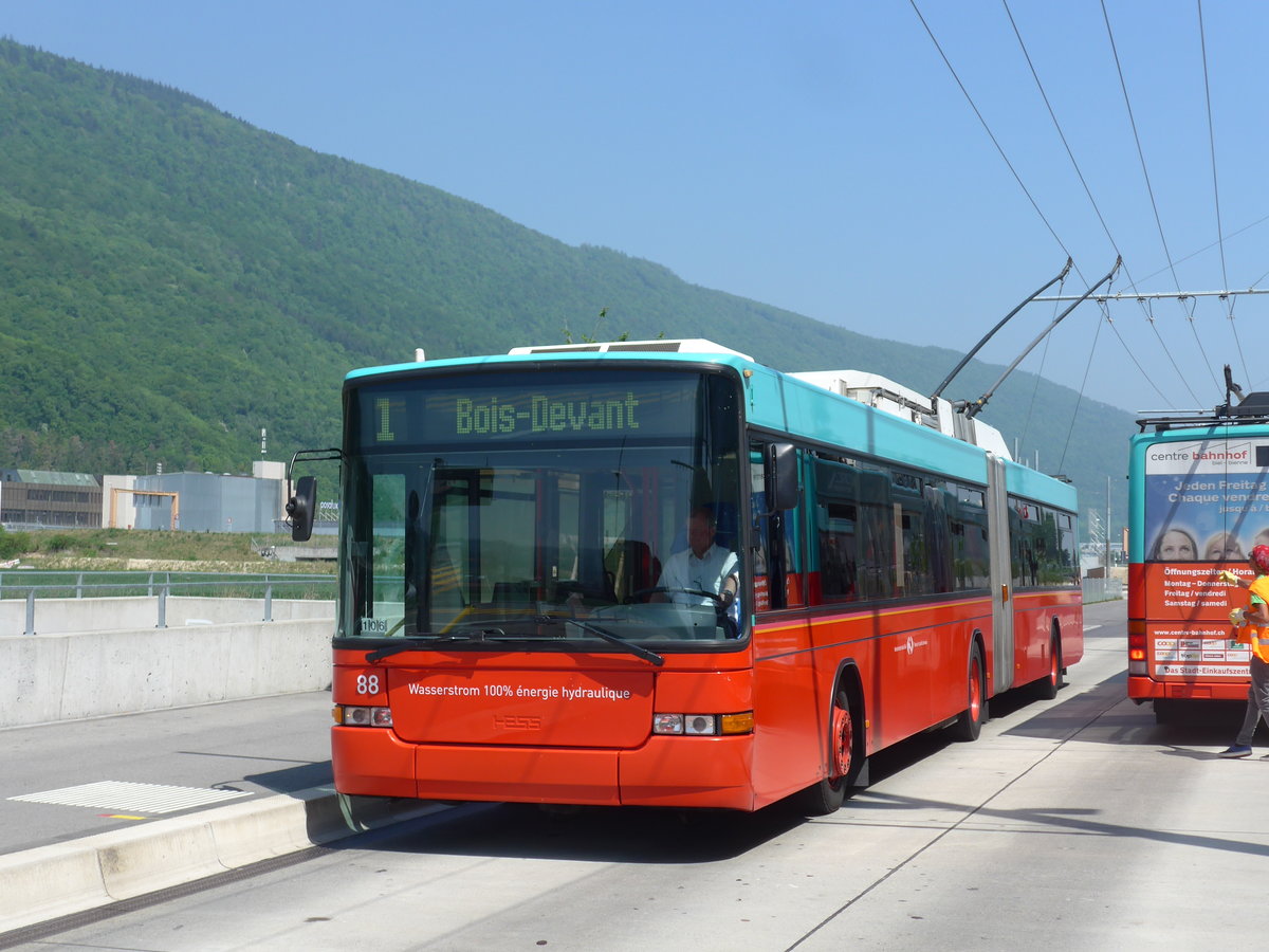 (192'849) - VB Biel - Nr. 88 - NAW/Hess Gelenktrolleybus am 6. Mai 2018 in Biel, Stadien