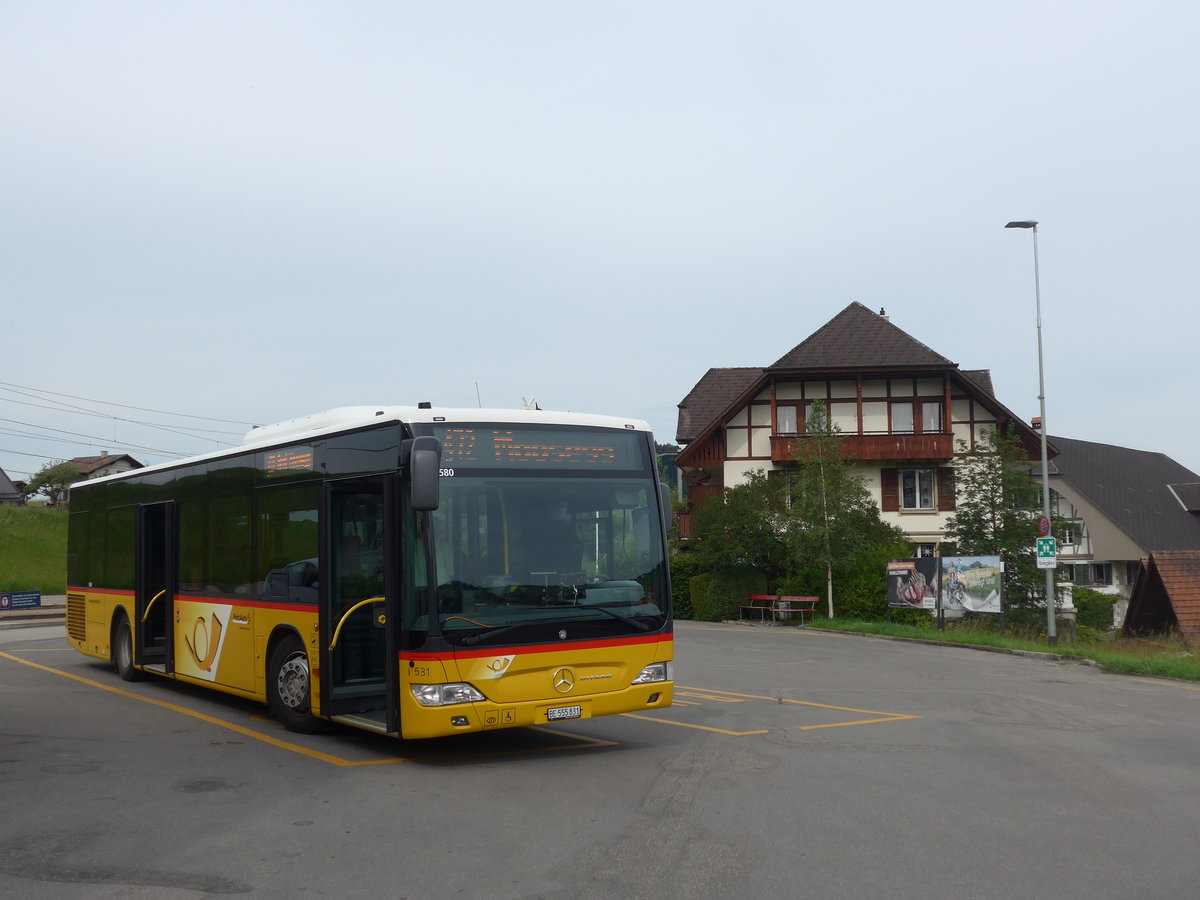 (193'656) - PostAuto Bern - Nr. 531/BE 555'831 - Mercedes am 3. Juni 2018 beim Bahnhof Biglen