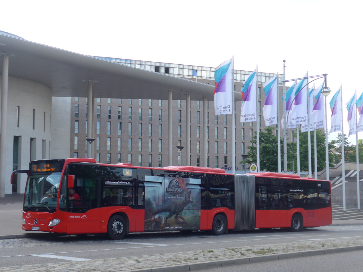 (194'191) - VAG Freiburg - Nr. 913/FR-SW 913 - Mercedes am 18. Juni 2018 beim Bahnhof Freiburg