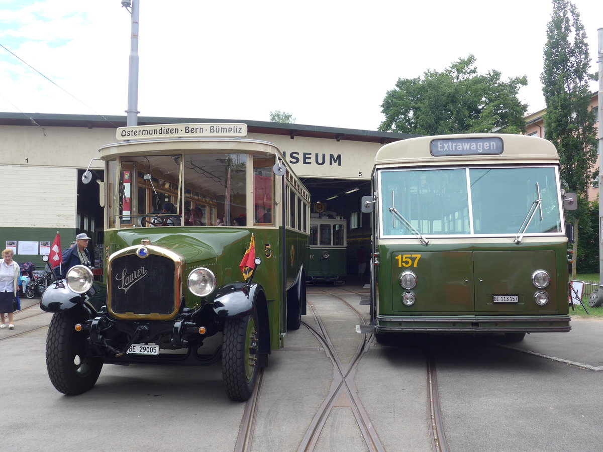 (194'359) - SVB Bern (Bernmobil historique) - Nr. 5/BE 29'005 - Saurer + Nr. 157/BE 113'157 - FBW/Gangloff am 24. Juni 2018 in Bern, Weissenbhl