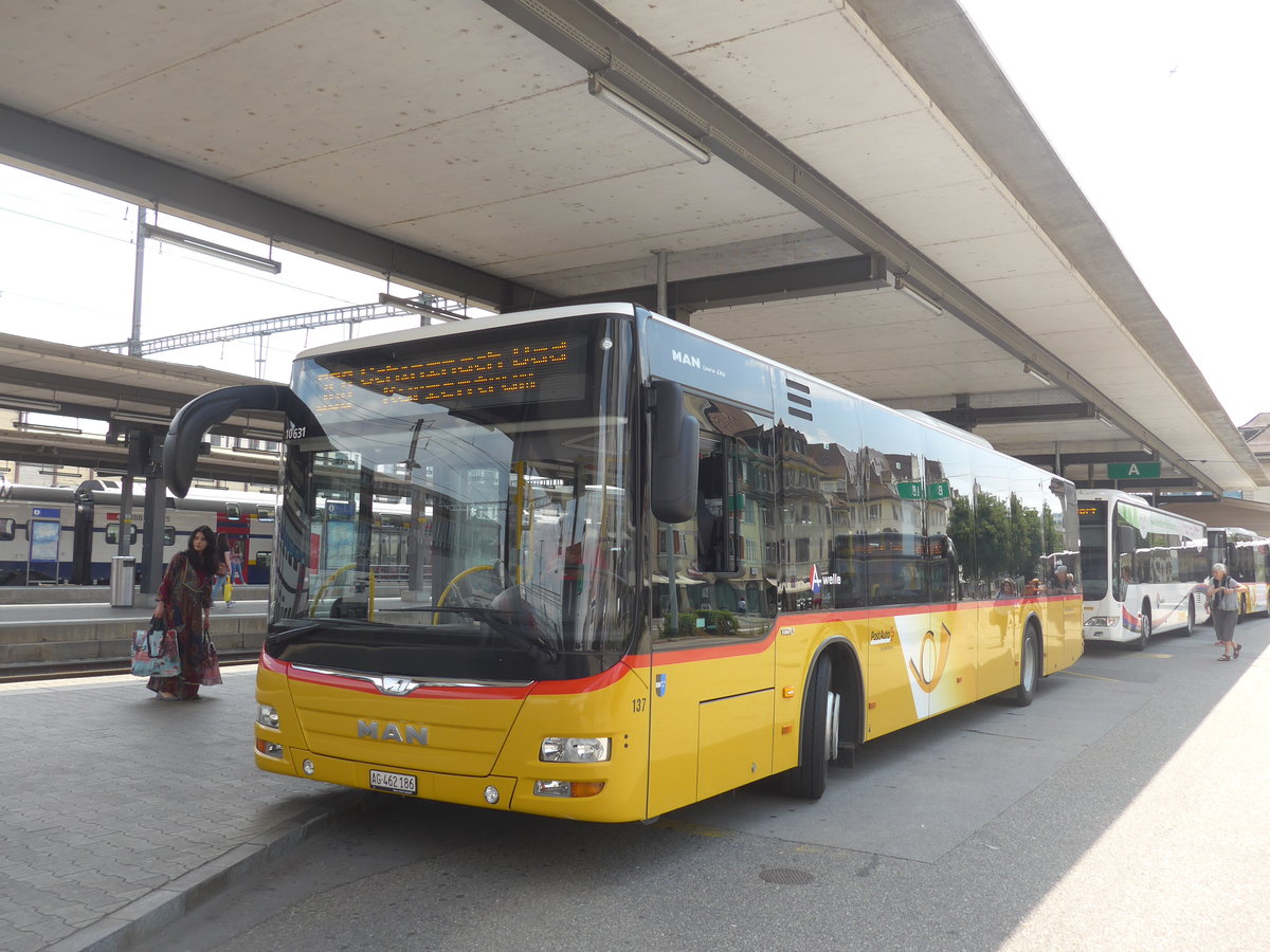 (195'125) - Voegtlin-Meyer, Brugg - Nr. 137/AG 462'186 - MAN am 23. Juli 2018 beim Bahnhof Brugg