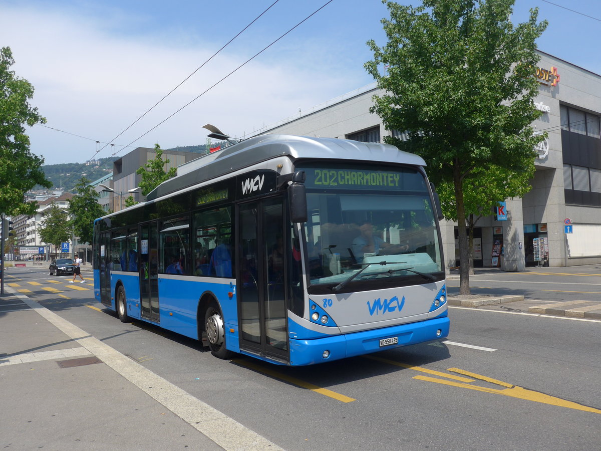 (195'699) - VMCV Clarens - Nr. 80/VD 550'435 - Van Hool am 6. August 2018 beim Bahnhof Vevey