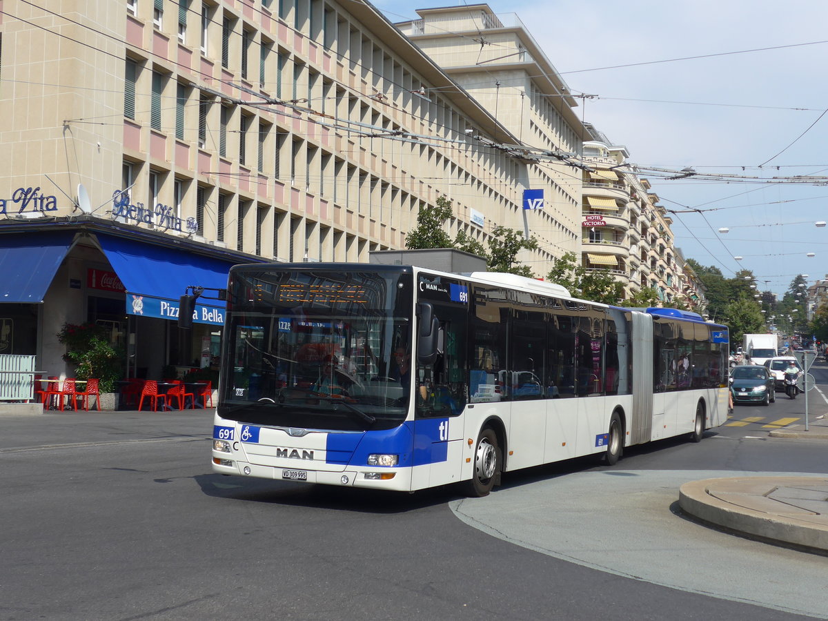 (195'766) - TL Lausanne - Nr. 691/VD 309'995 - MAN am 6. August 2018 beim Bahnhof Lausanne