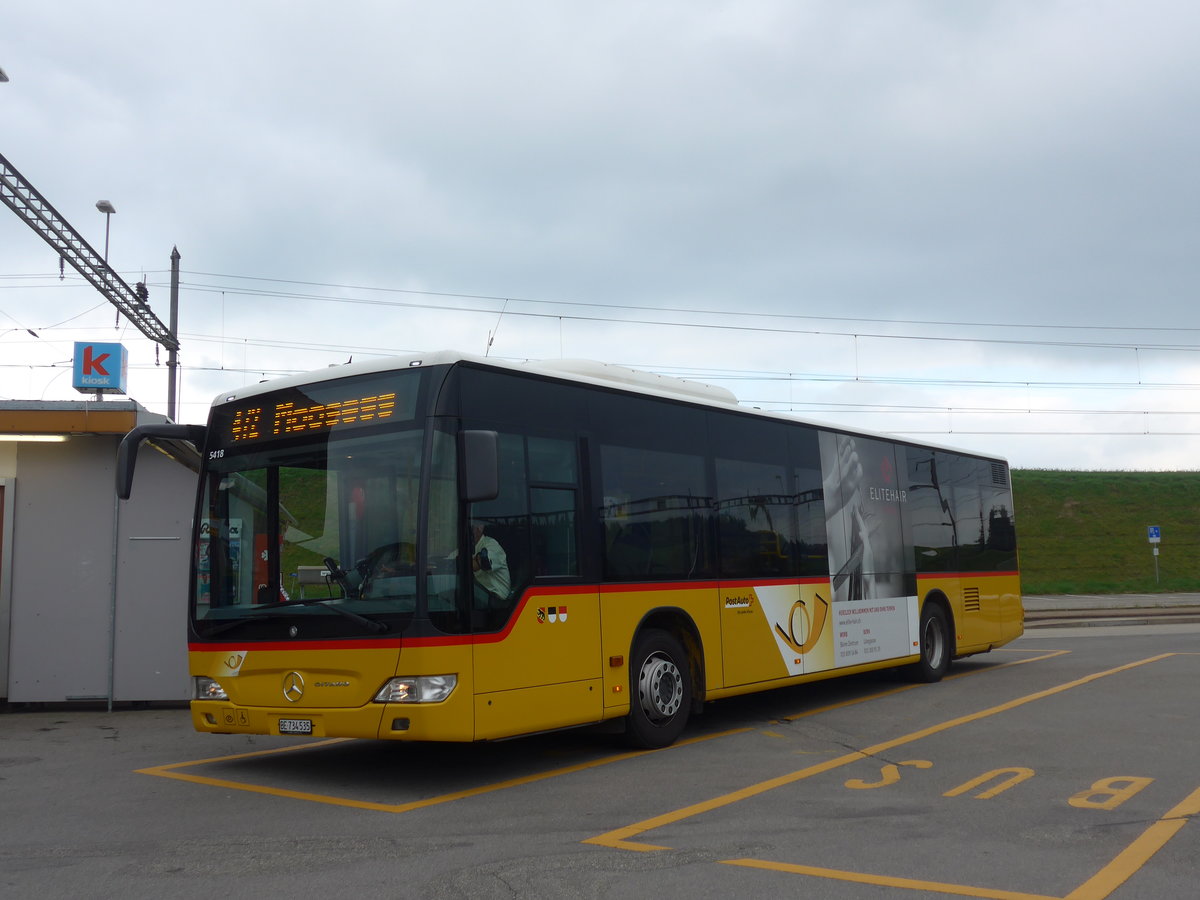 (196'370) - PostAuto Bern - Nr. 535/BE 734'535 - Mercedes am 2. September 2018 beim Bahnhof Biglen