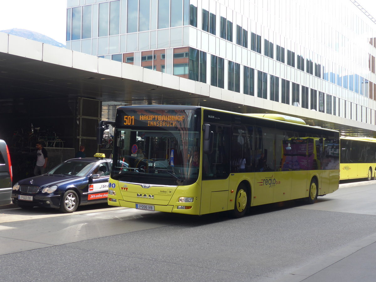 (196'693) - IVB Innsbruck - Nr. 206/I 206 IVB - MAN am 10. September 2018 beim Bahnhof Innsbruck