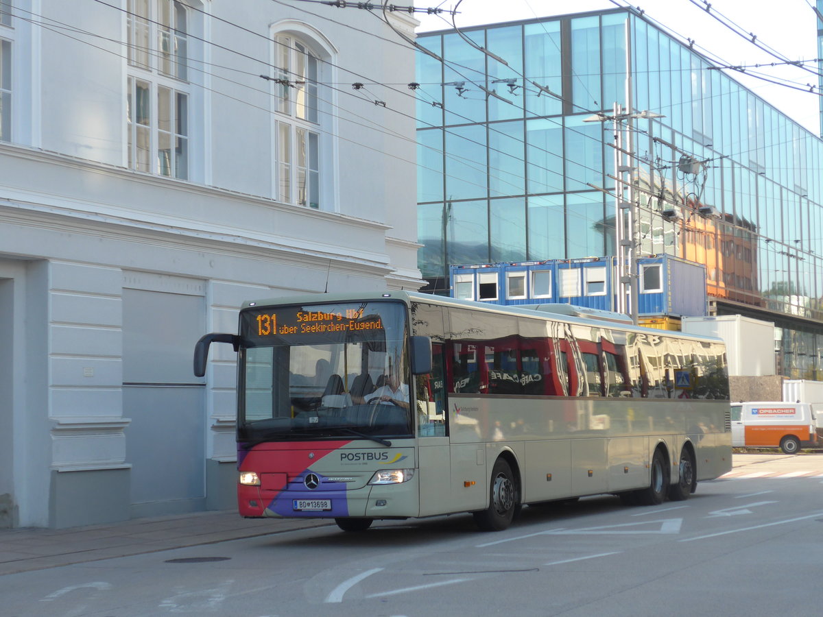 (197'044) - PostBus - BD 13'698 - Mercedes am 13. September 2018 beim Bahnhof Salzburg