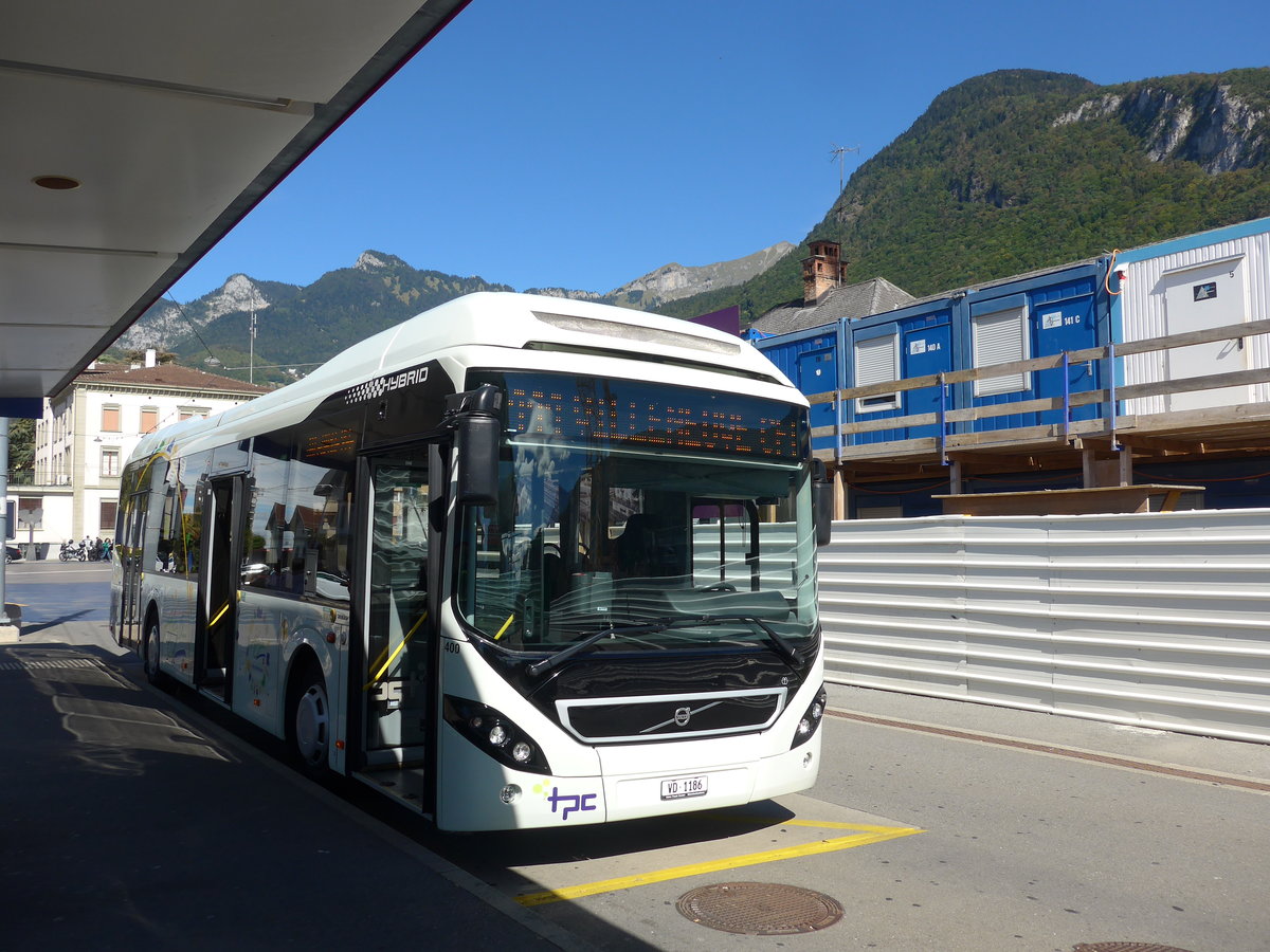 (197'921) - TPC Aigle - Nr. 400/VD 1186 - Volvo (ex Volvo, S-Gteborg) am 23. September 2018 beim Bahnhof Aigle