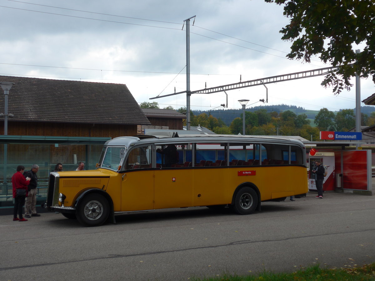 (198'106) - Schlapp, Cottens - FR 300'537 - Saurer/Saurer (ex SATEG, Lausanne; ex P 23'086; ex P 2138) am 1. Oktober 2018 beim Bahnhof Emmenmatt