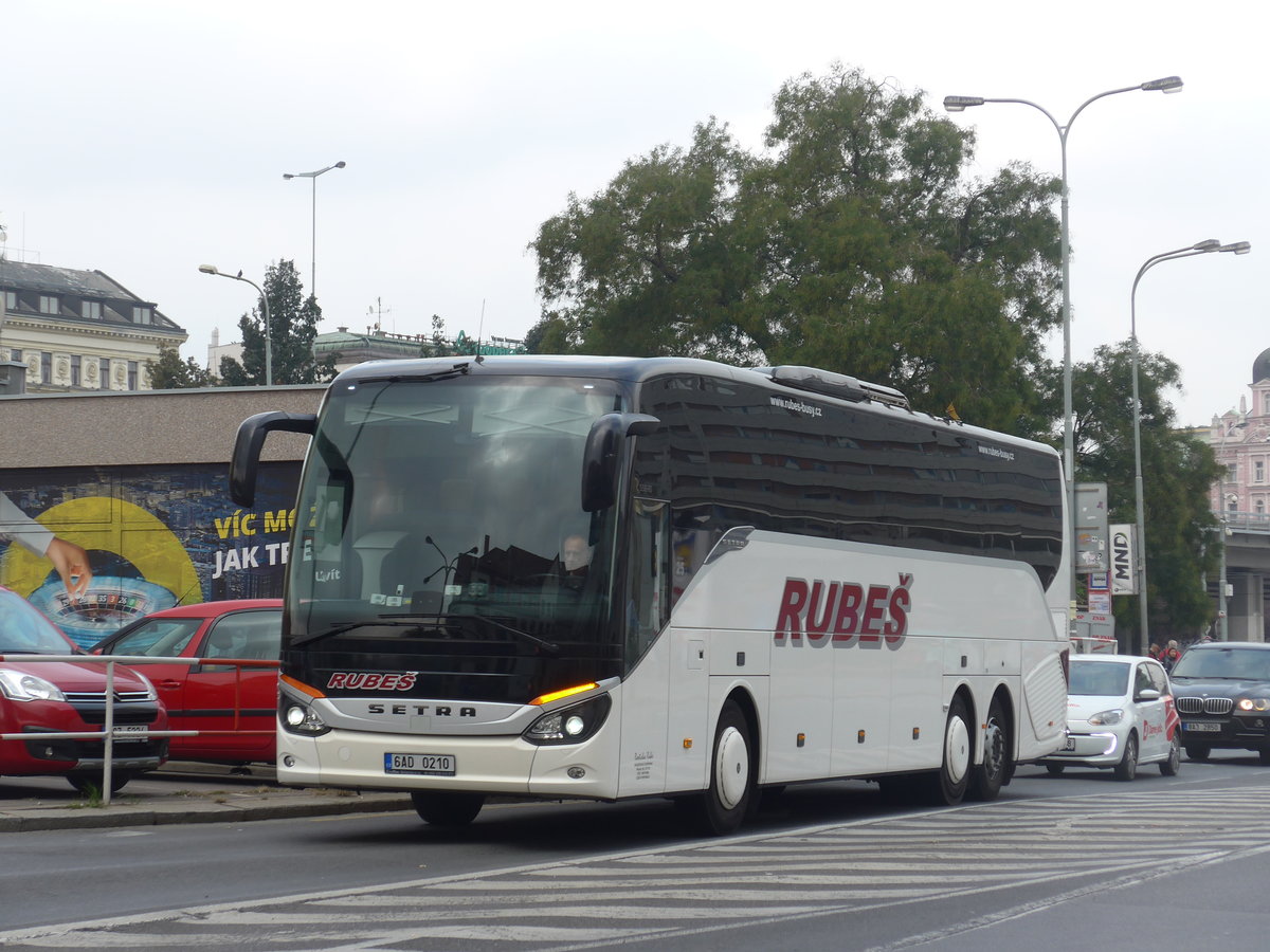 (198'592) - Rubes, Risuty - 6AD 0210 - Setra am 19. Oktober 2018 in Praha, Florenc