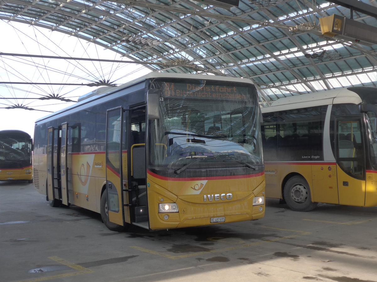 (201'243) - PostAuto Bern - BE 487'695 - Iveco am 19. Januar 2019 in Chur, Postautostation