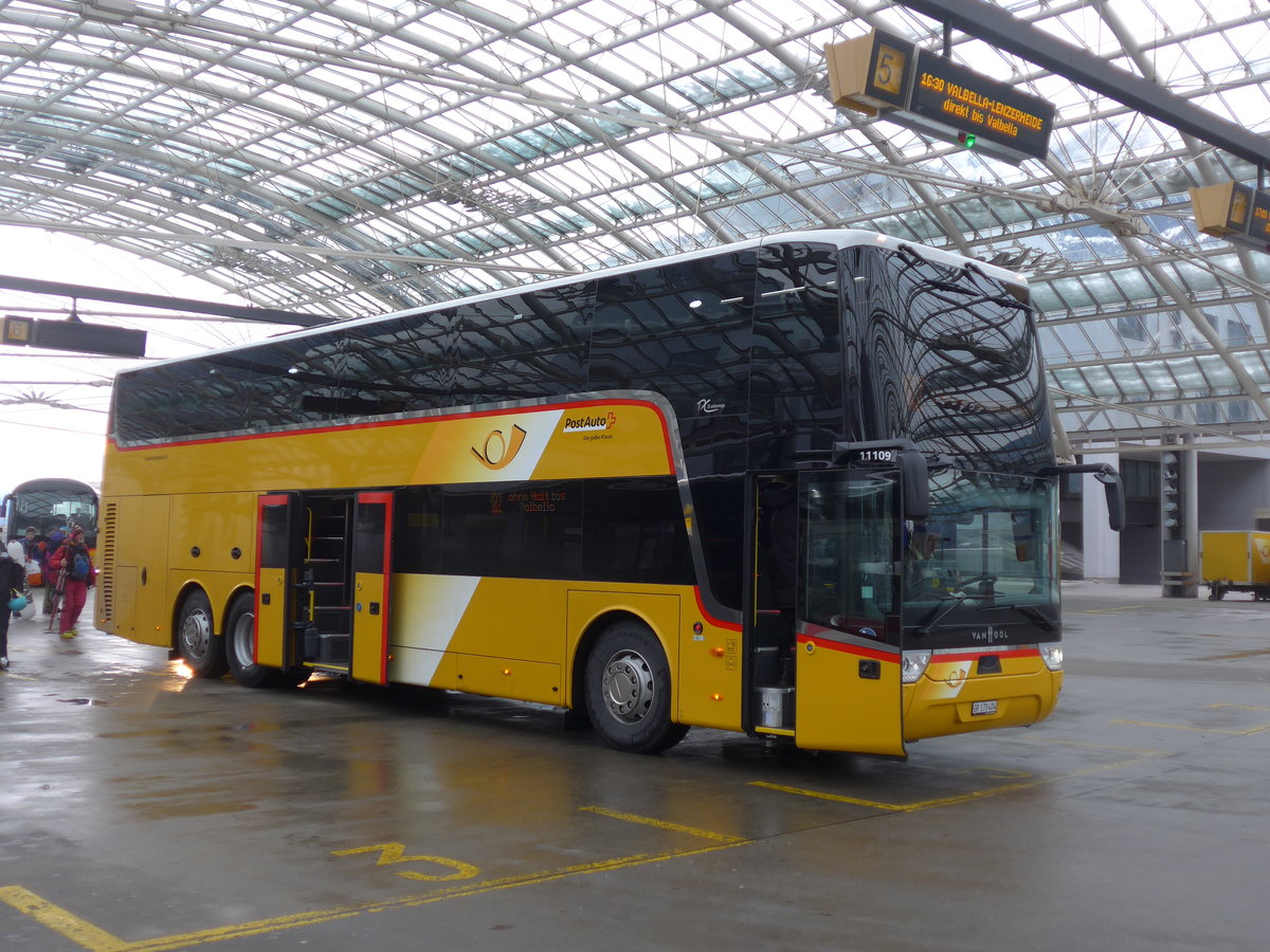 (201'432) - PostAuto Graubnden - GR 170'404 - Van Hool am 2. Februar 2019 in Chur, Postautostation