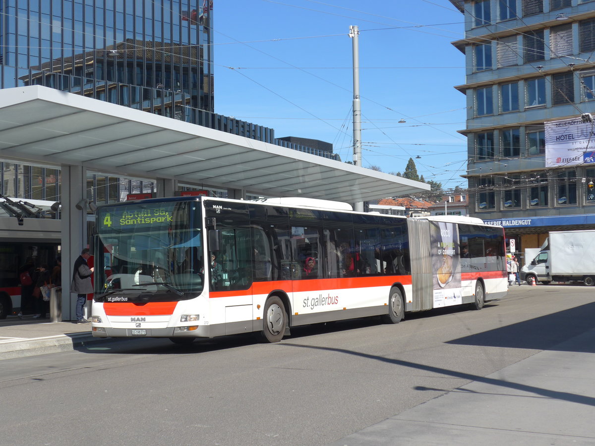 (202'689) - St. Gallerbus, St. Gallen - Nr. 272/SG 198'272 - MAN am 21. Mrz 2019 beim Bahnhof St. Gallen