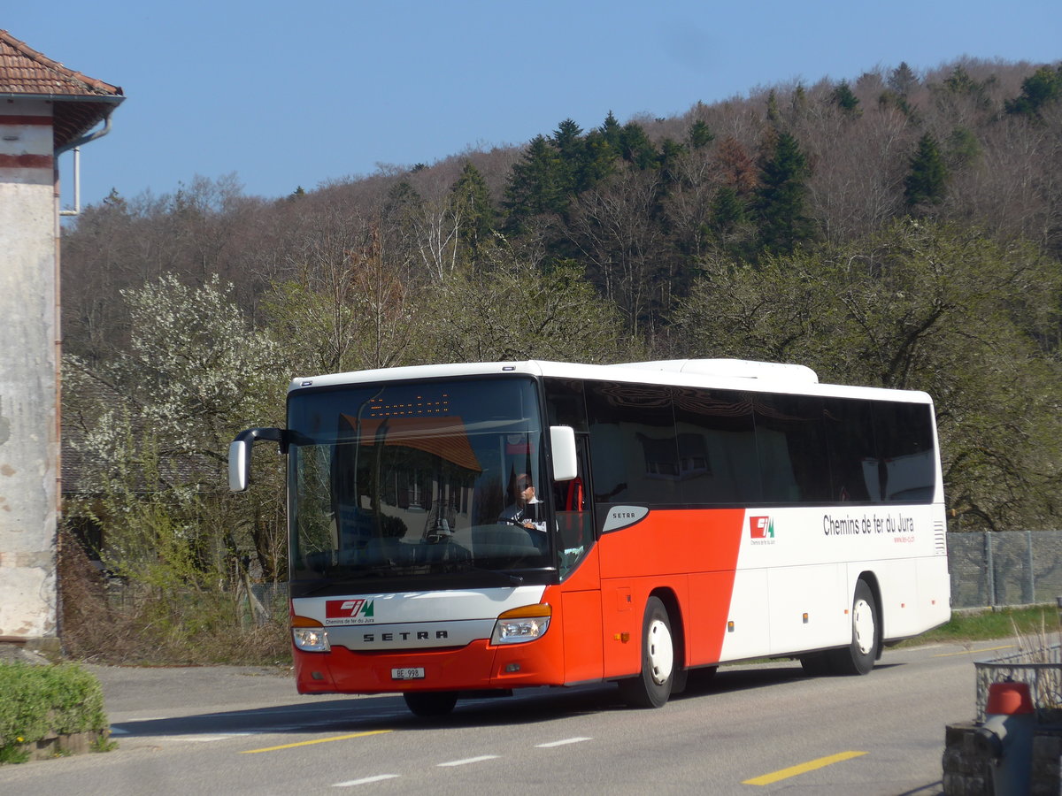 (203'761) - CJ Tramelan - Nr. 120/BE 998 - Setra am 15. April 2019 in Vendlincourt, Route d'Alle