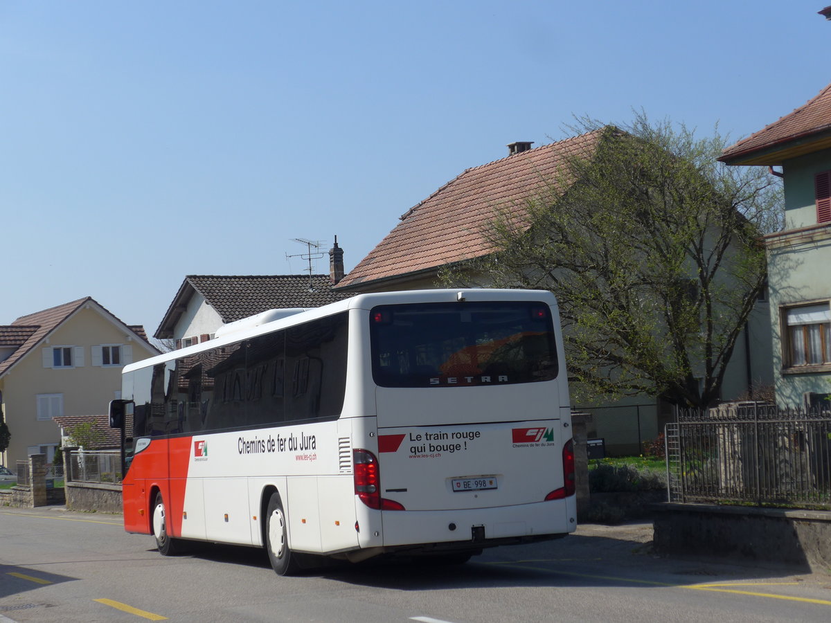 (203'762) - CJ Tramelan - Nr. 120/BE 998 - Setra am 15. April 2019 in Vendlincourt, Route d'Alle