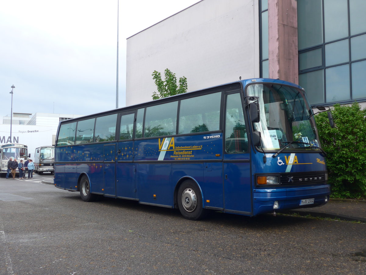 (204'429) - Aus Deutschland: VbA, Mnchen - M-AV 2332 - Setra am 27. April 2019 in Haguenau, Parkplatz