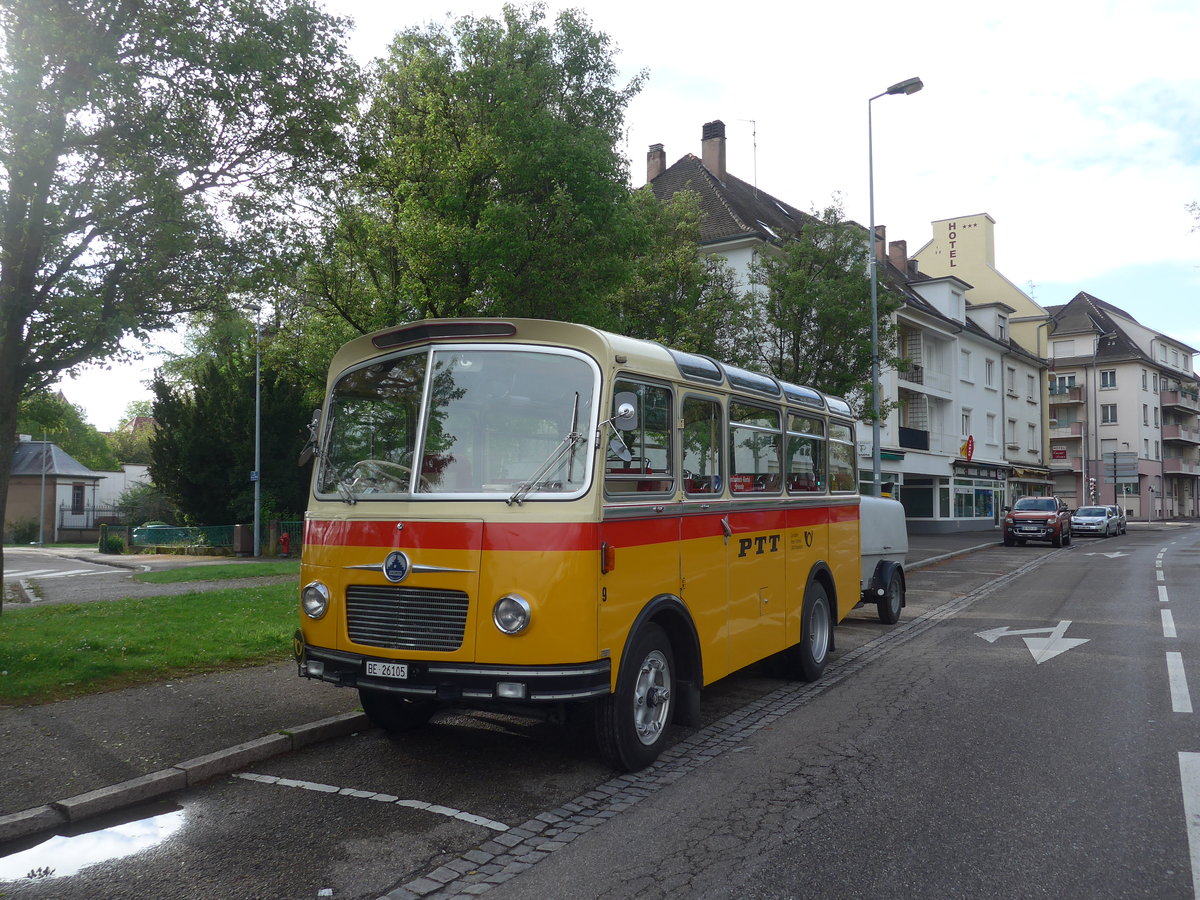 (204'460) - Aus der Schweiz: Schmid, Thrishaus - Nr. 9/BE 26'105 - Saurer/R&J (ex Geiger, Adelboden Nr. 9) am 28. April 2019 beim Bahnhof Haguenau