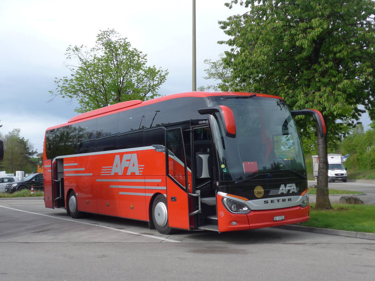 (204'581) - AFA Adelboden - Nr. 15/BE 26'702 - Setra am 9. Mai 2019 in Kemtthal, Raststtte