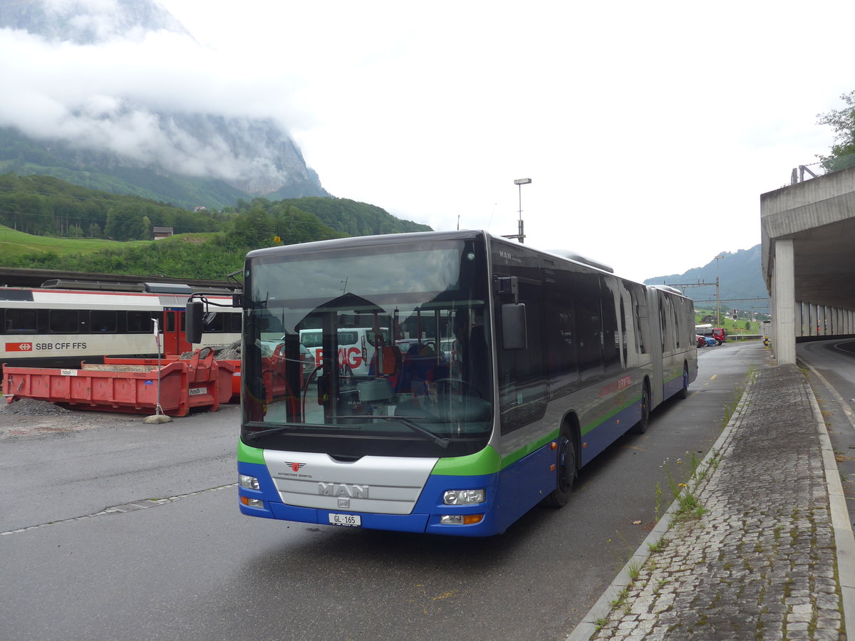 (206'271) - AS Engi - Nr. 15/GL 165 - MAN (ex TPL Lugano Nr. 438; ex Ryffel, Uster; ex Stucki, Porrentruy; ex SBC Chur Nr. 91) am 15. Juni 2019 beim Bahnhof Schwanden