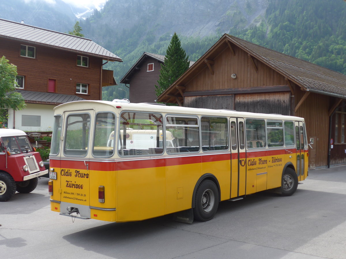 (206'296) - Oldie-Tours Zrisee, Wollerau - Nr. 15/SZ 14'585 - FBW/Hess am 15. Juni 2019 in Elm, Station