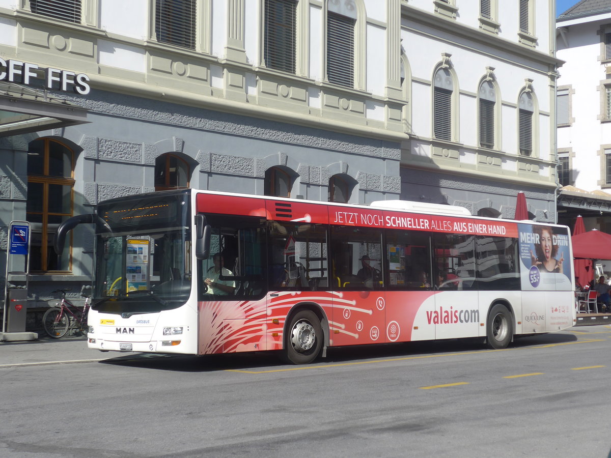 (209'040) - PostAuto Wallis - VS 449'118 - MAN am 18. August 2019 beim Bahnhof Brig