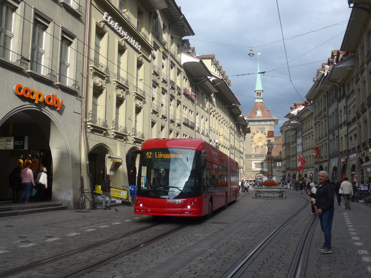 (209'345) - Bernmobil, Bern - Nr. 21 - Hess/Hess Gelenktrolleybus am 5. September 2019 in Bern, Marktgasse