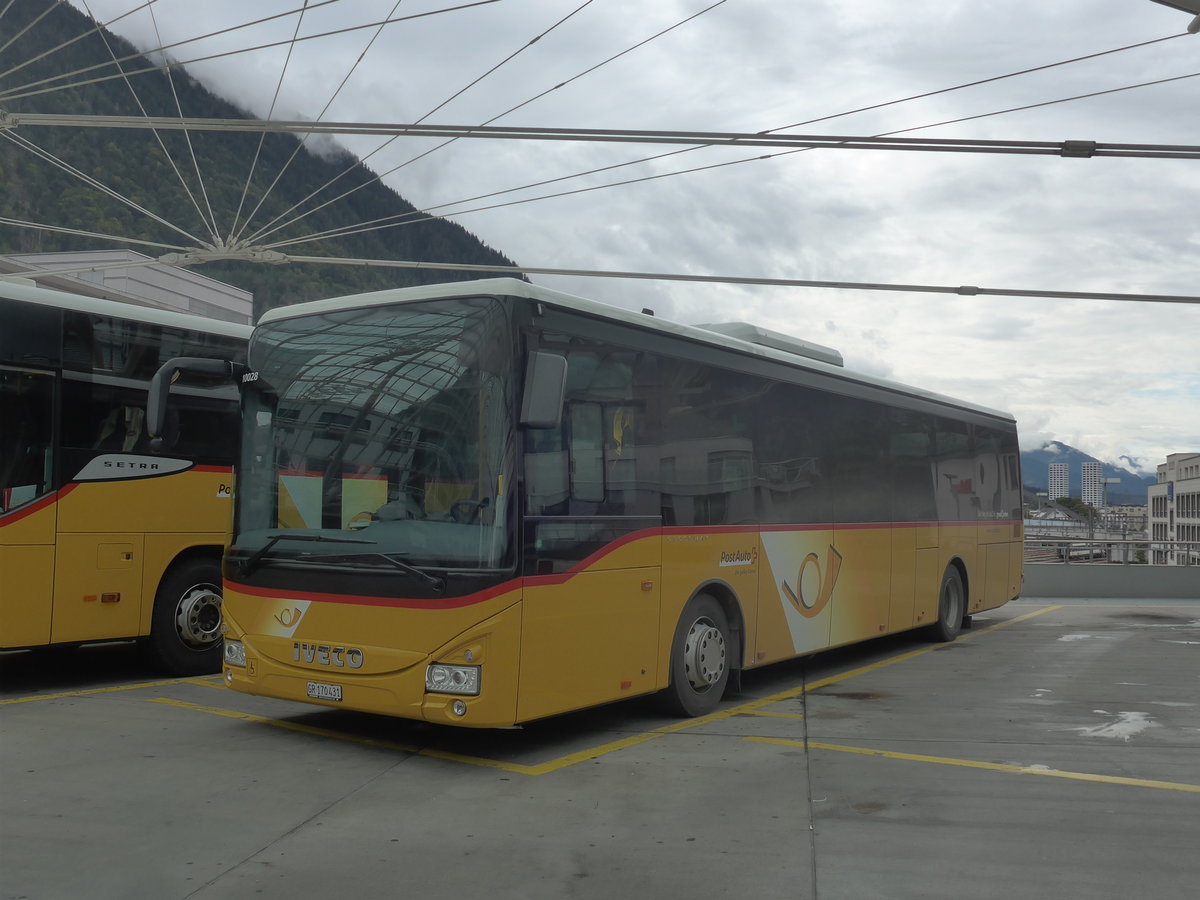 (210'005) - PostAuto Graubnden - GR 170'431 - Iveco am 6. Oktober 2019 in Chur, Postautostation