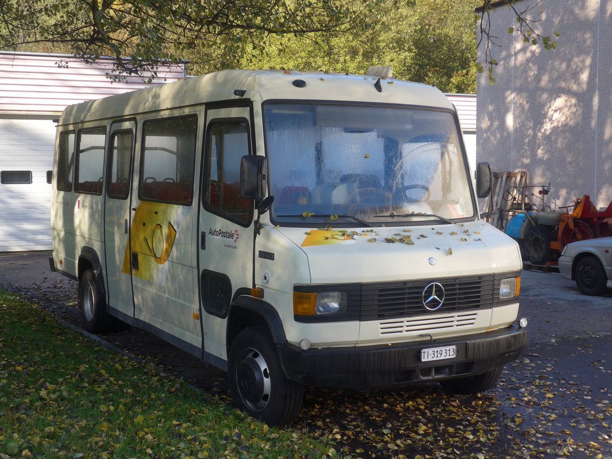 (210'513) - Barenco, Faido - TI 319'313 - Mercedes (ex Autopostale, Muggio; ex Autopostale, Mendrisio; ex Malacrida, Mendrisio Nr. 36) am 26. Oktober 2019 in Faido, Garage (mit Jahrgang 1991 vermutlich ltestes Postauto, das noch in Betrieb ist)