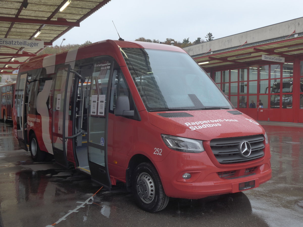 (210'790) - VZO Grningen - Nr. 252 - Mercedes am 8. November 2019 in Kloten, EvoBus