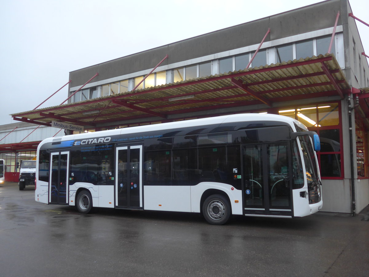 (210'864) - EvoBus, Kloten - ZH 31'728 U - Mercedes am 8. November 2019 in Kloten, EvoBus