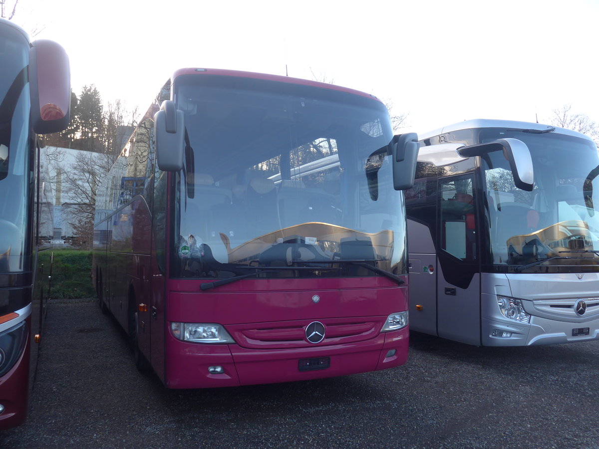 (212'975) - Rattin, Neuhausen - Nr. 9 - Mercedes am 14. Dezember 2019 in Kloten, EvoBus