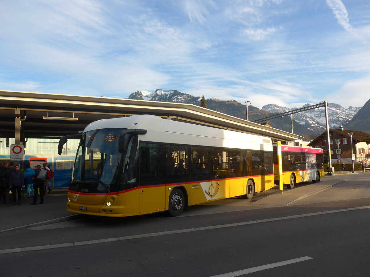 (213'803) - PostAuto Bern - BE 474'560 - Hess am 12. Januar 2020 beim Bahnhof Sarnen