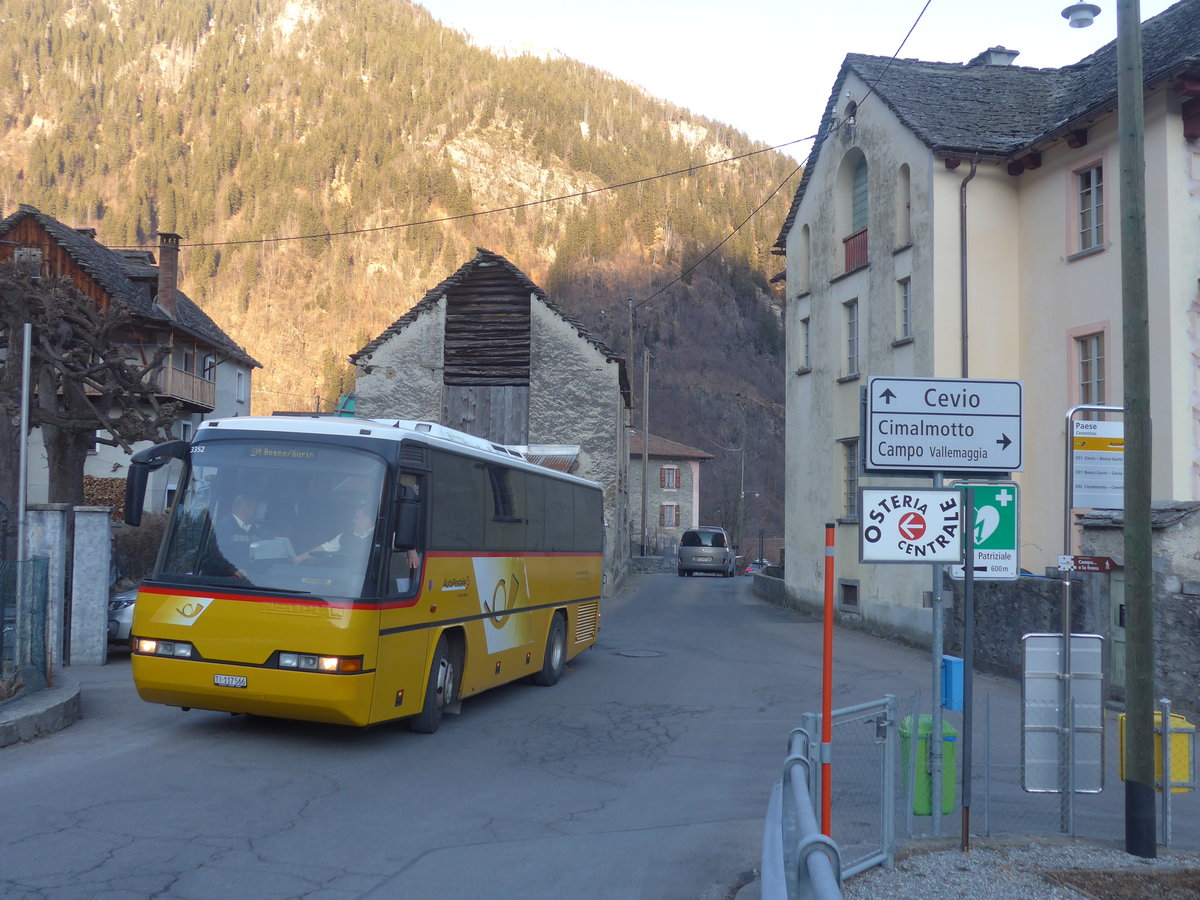 (213'903) - Vedova, Cevio - TI 117'566 - Neoplan (ex TI 215'866; ex Inselmi, Bignasco) am 18. Januar 2020 in Cerentino, Paese