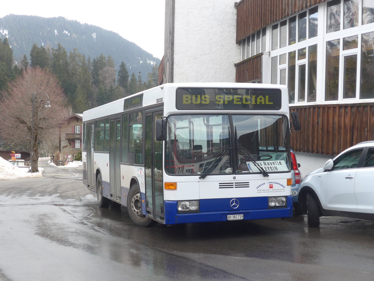 (214'912) - Leysin-Excursions, Leysin - VD 382'719 - Mercedes (ex AAGL Liestal Nr. 54) am 29. Februar 2020 in Leysin, Garage