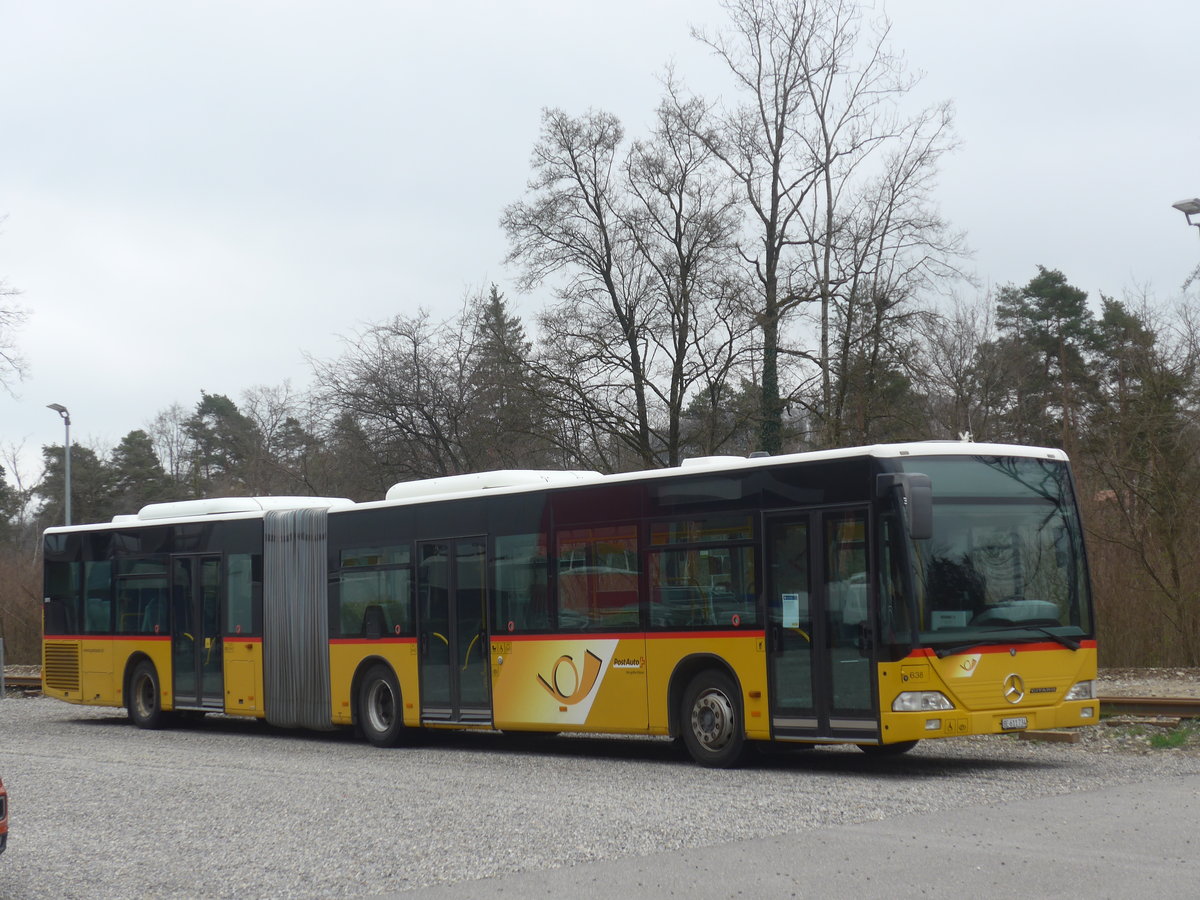 (215'384) - PostAuto Bern - Nr. 638/BE 611'734 - Mercedes am 22. Mrz 2020 in Laupen, Garage