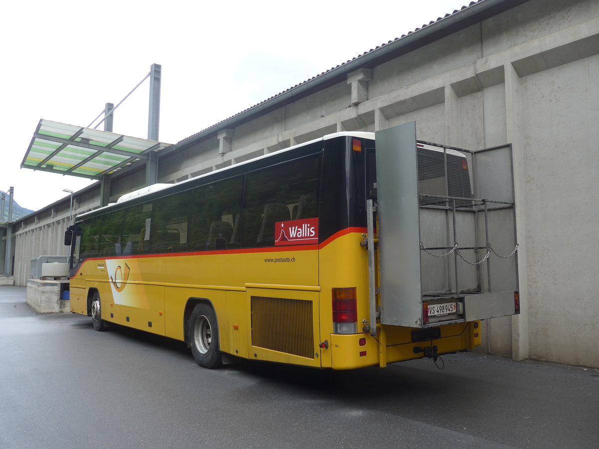 (216'655) - PostAuto Wallis - VS 498'945 - Volvo (ex PostAuto Graubnden GR 180'030; ex Reptrans, Salouf; ex PostAuto Graubnden GR 102'313) am 2. Mai 2020 bei Brig