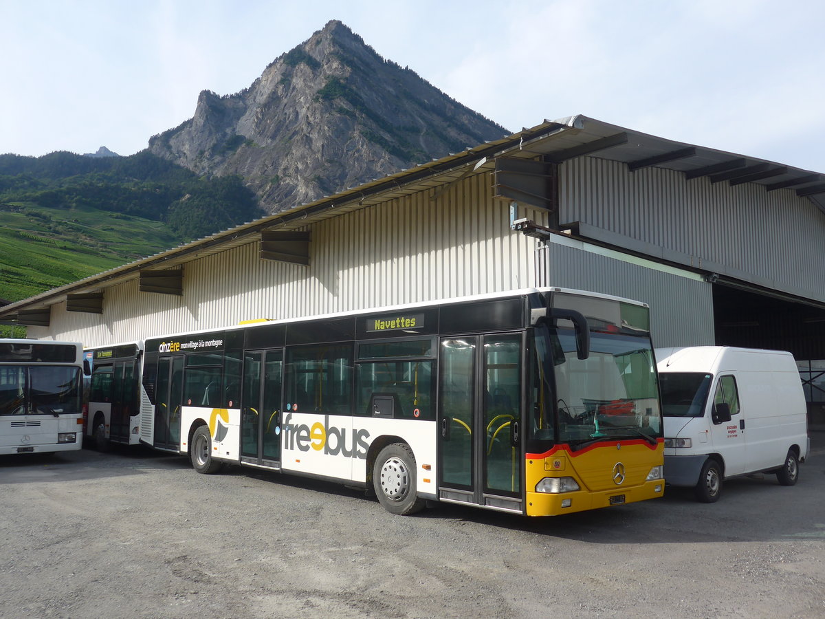 (219'089) - Buchard, Leytron - Nr. 92 - Mercedes (ex BLT Oberwil Nr. 44) am 25. Juli 2020 in Leytron, Garage