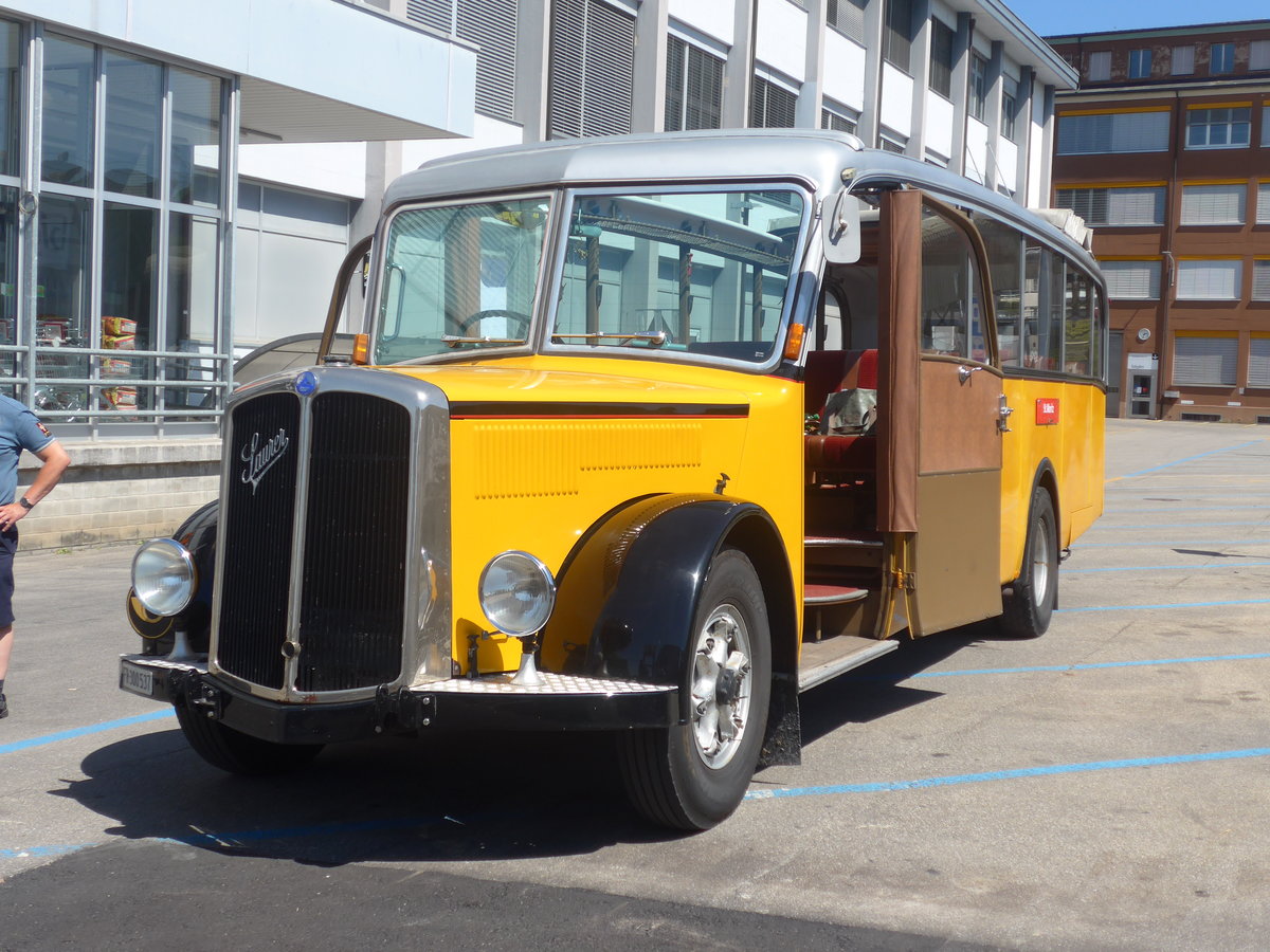 (219'585) - Schlapp, Cottens - FR 300'537 - Saurer/Saurer (ex SATEG, Lausanne; ex P 23'086; ex P 2138) am 9. August 2020 beim Bahnhof Biglen