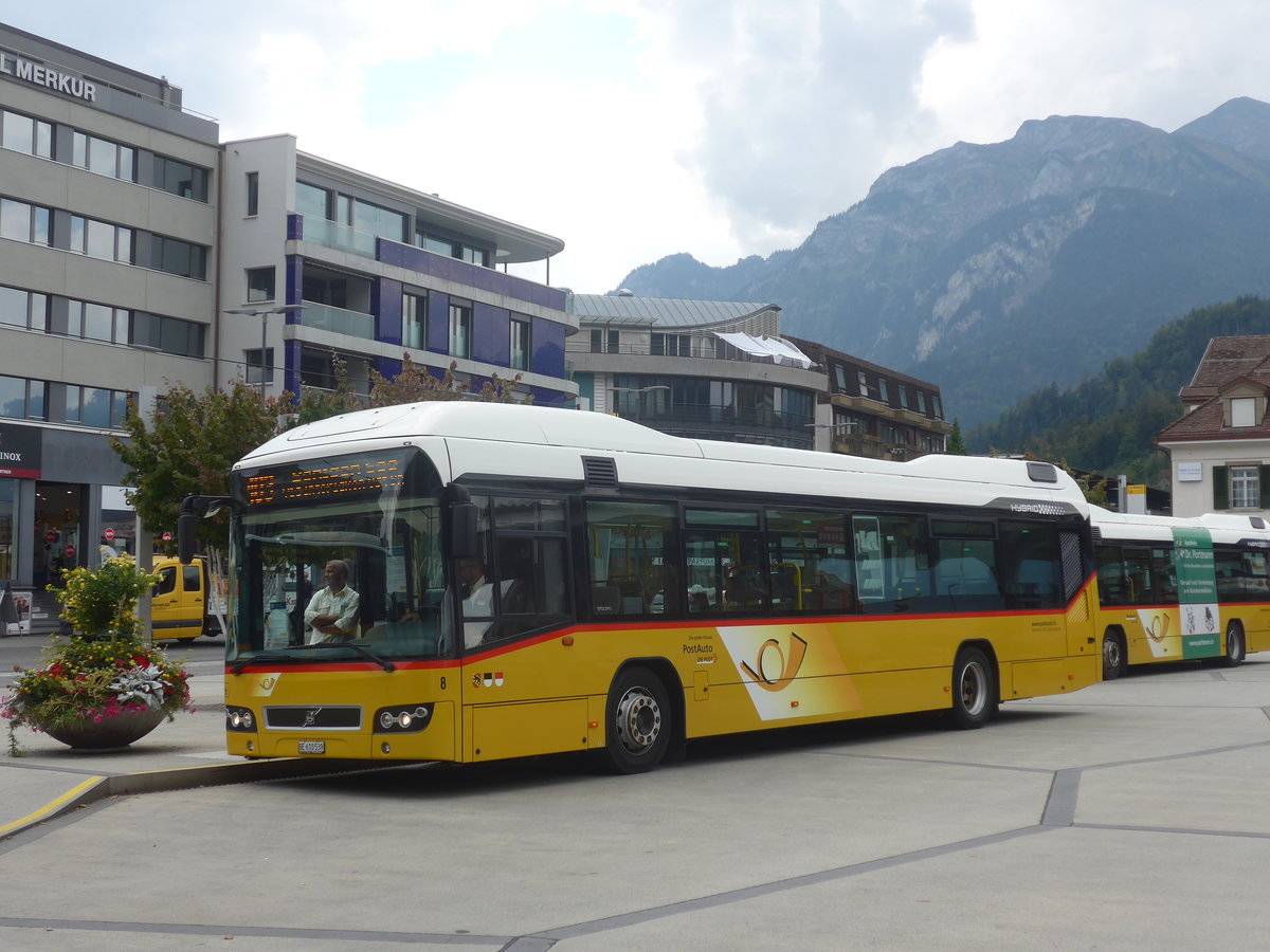 (220'902) - Steiner, Ortschwaben - Nr. 8/BE 610'539 - Volvo am 21. September 2020 beim Bahnhof Interlaken West (Einsatz PostAuto)