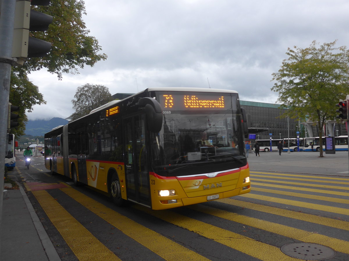 (221'384) - Bucheli, Kriens - Nr. 23/LU 15'071 - MAN am 25. September 2020 beim Bahnhof Luzern